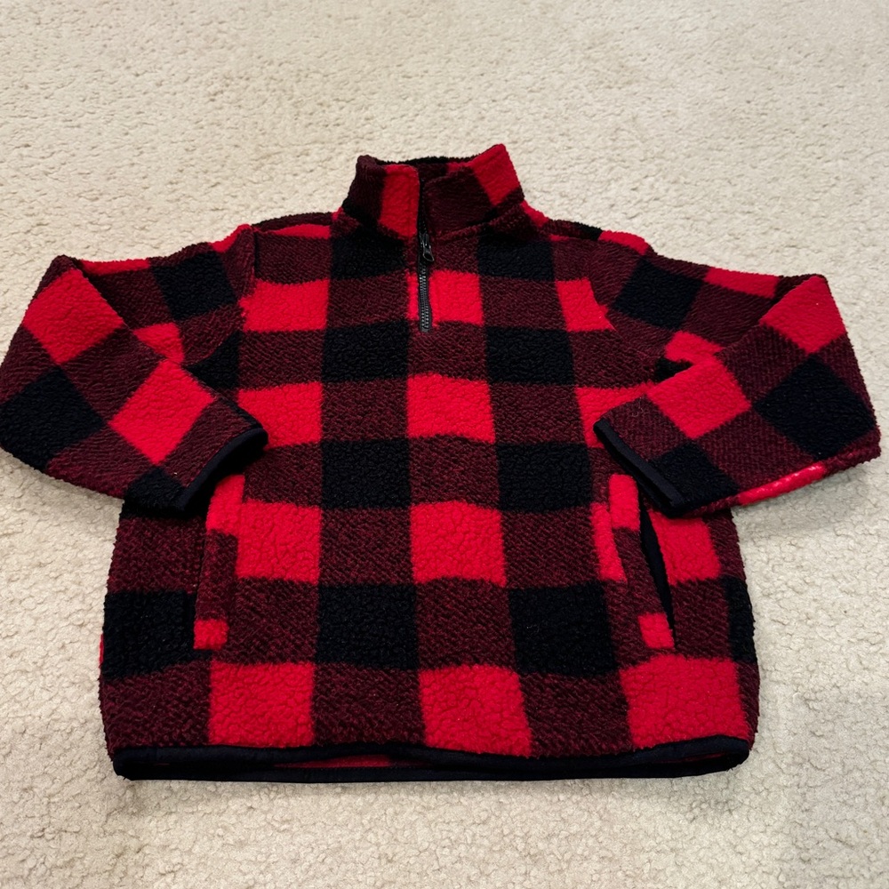 🎄Buffalo plaid ❤️🖤 Old Navy fleece half zip boys size 6/7